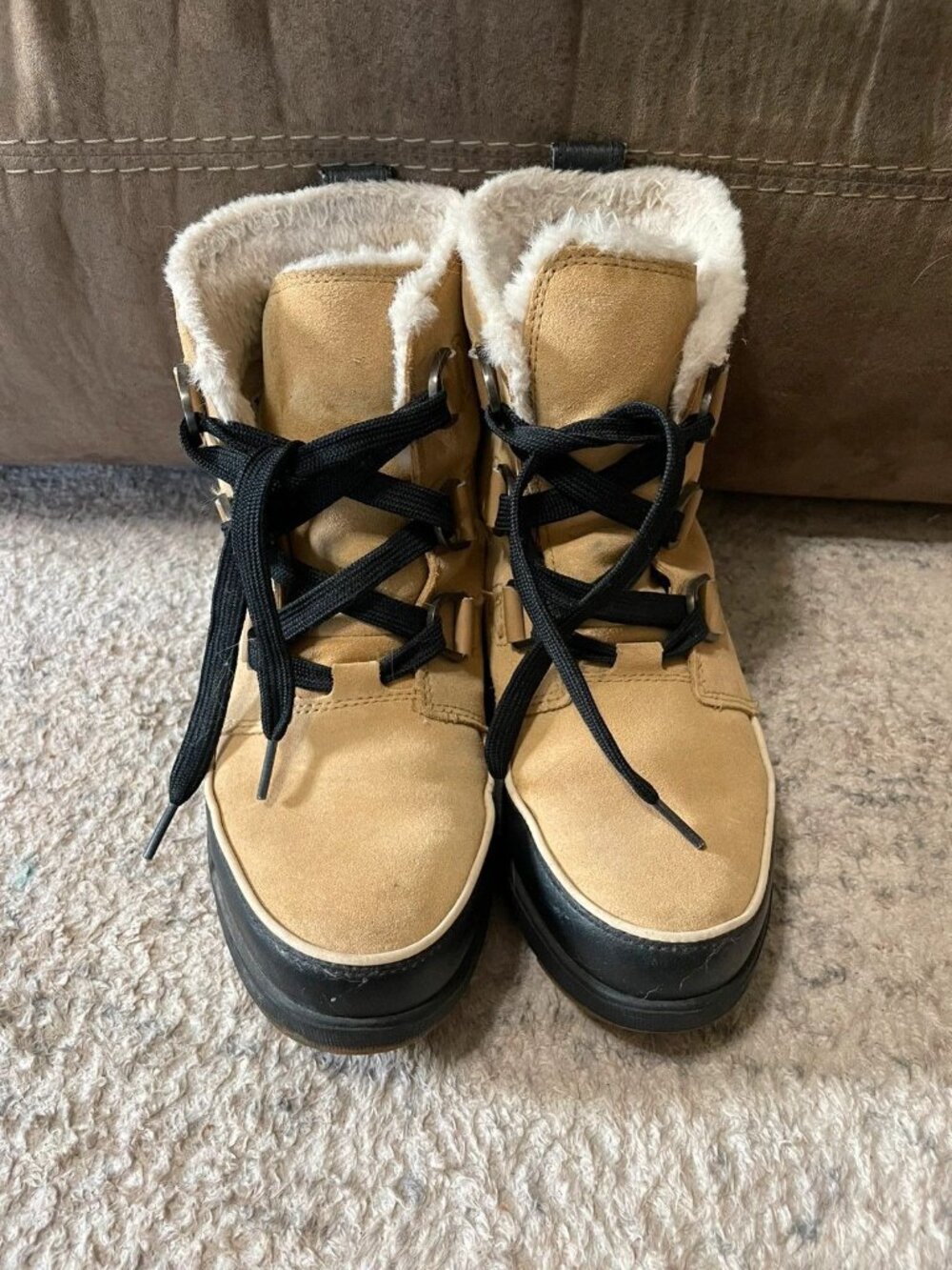 Sorel Tivoli V Women's Winter Boot Size 10